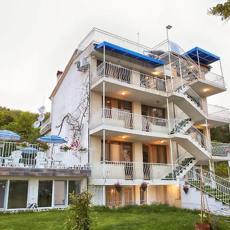 Guest house Simada Blue
